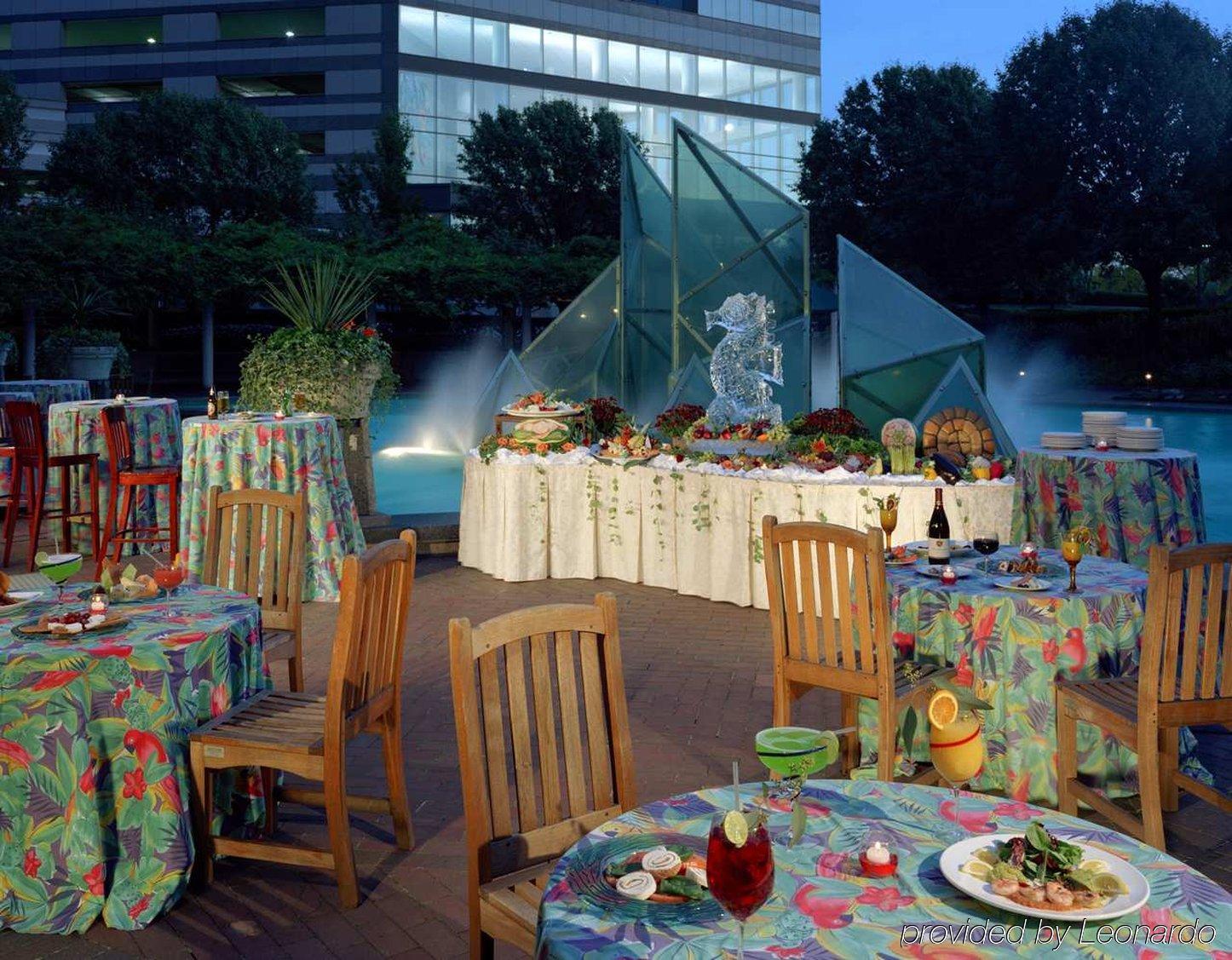 Hilton East Brunswick Hotel Restaurant photo